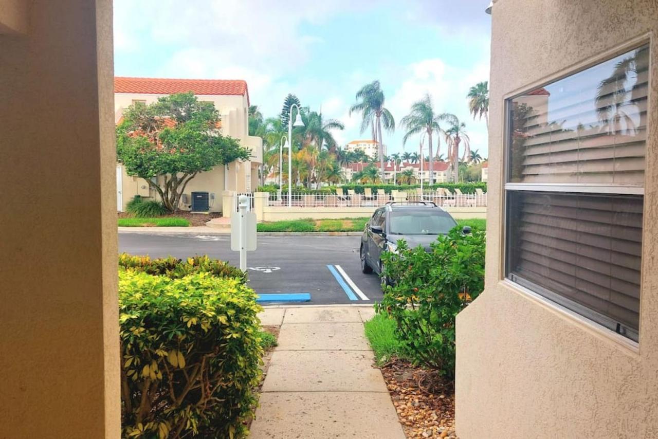 Paradise Sol 2Bd2Ba Condo On Golf Course Near Bch セント・ピーターズバーグ エクステリア 写真